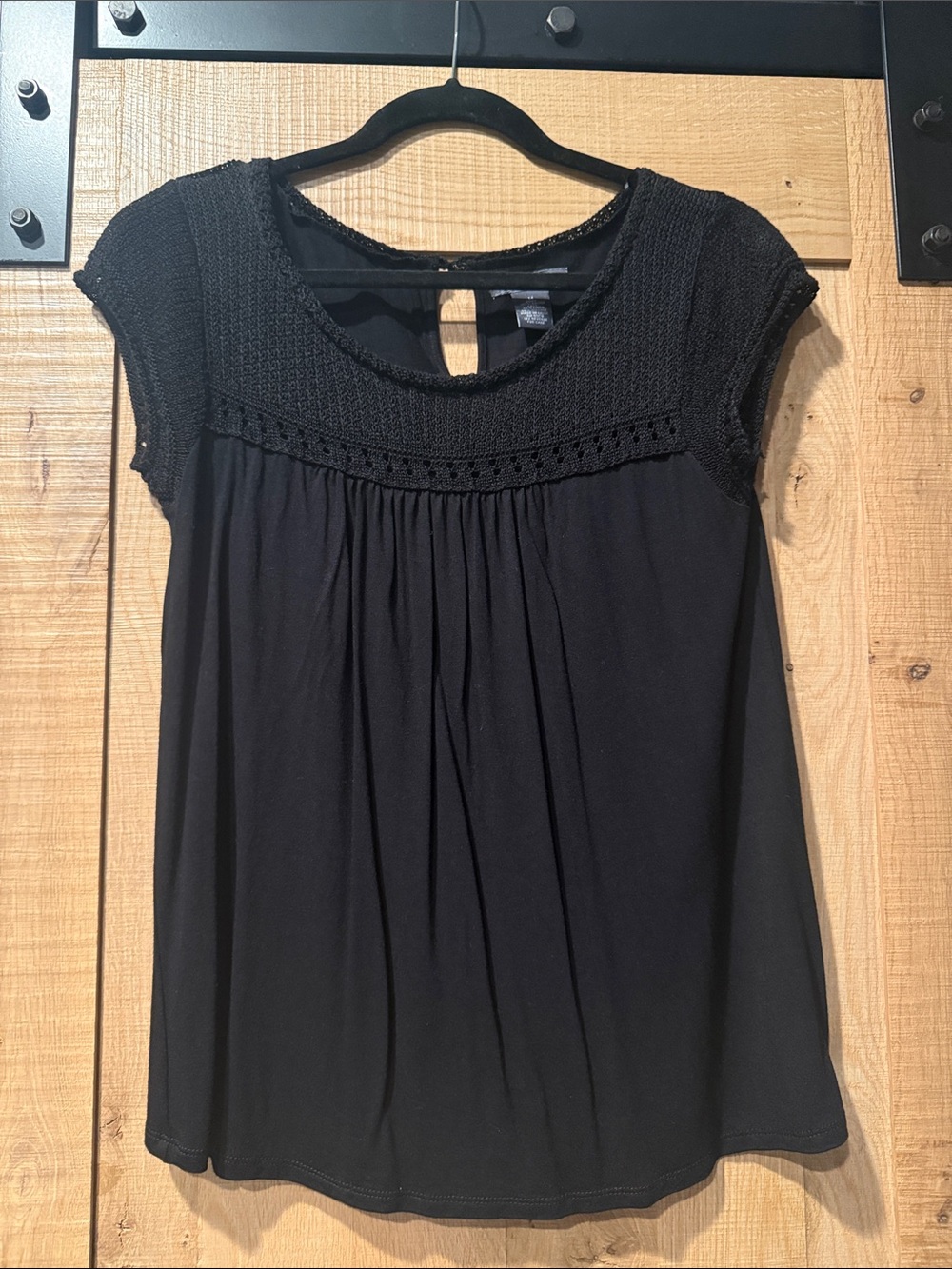 Chelsea & Theodore Black Crochet Yoke Cap Sleeve Top